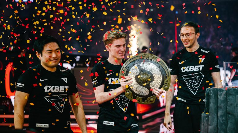 Dota2_TundraEsports_TI11Champions_2