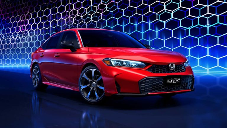2025-honda-civic-sport-touring-hybrid-sedan