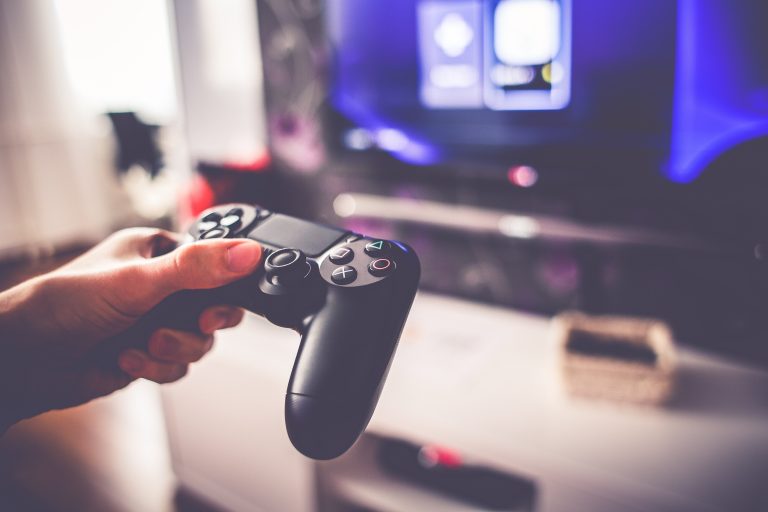 Gaming-console