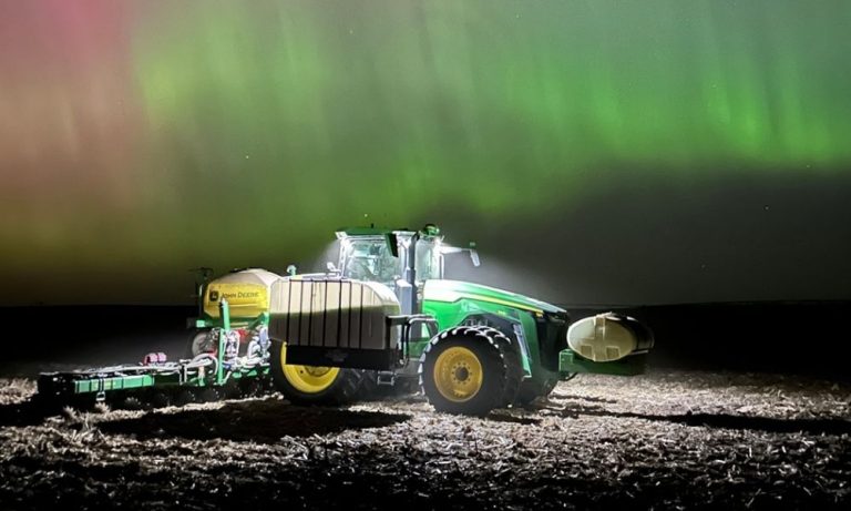 John-Deere-layoff